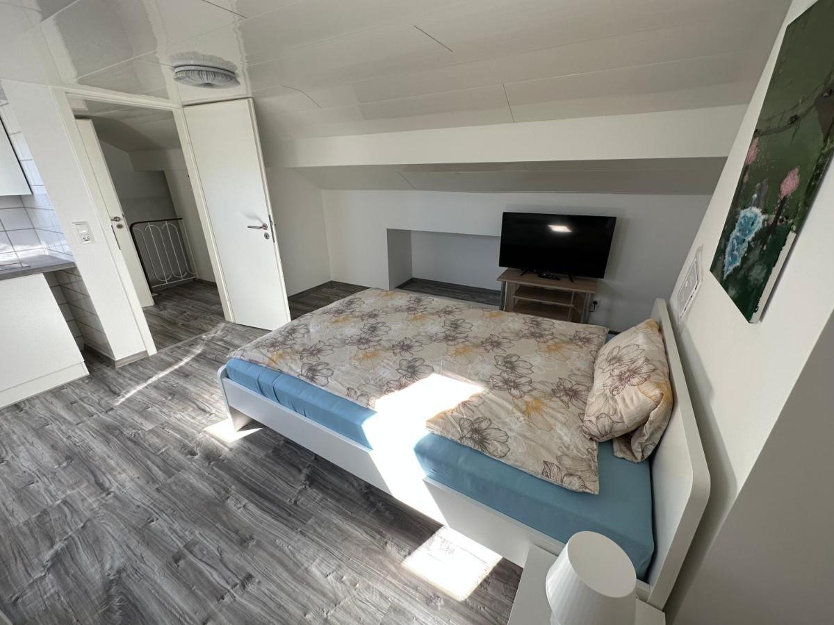 Ferienwohnung Am Hafen Wilhelmshaven Exterior foto
